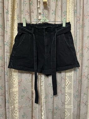 2/$28 American Eagle Mom Shorts Black Paperbag Waist Tie Belt Size 4